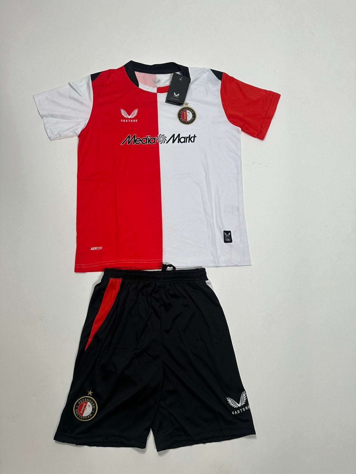 Feyenoord thuis kinderpakje 2026/2027, Maat XS of kleiner, Ophalen of Verzenden, Zo goed als nieuw, Shirt