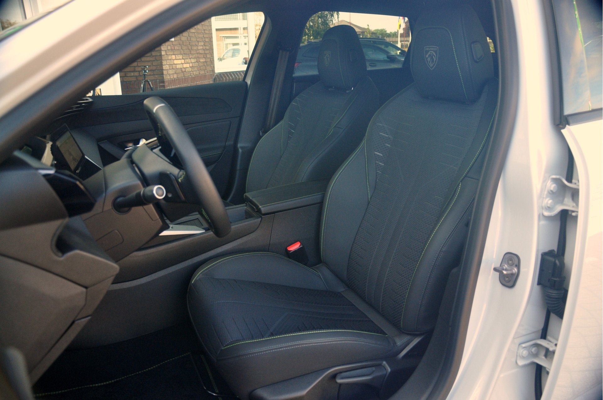 Peugeot 308 SW 1.6 Plug-in Hybrid 195 GT | Panoramadak | 360, Auto's, Dealer onderhouden, 196 pk, Gebruikt, 4 cilinders
