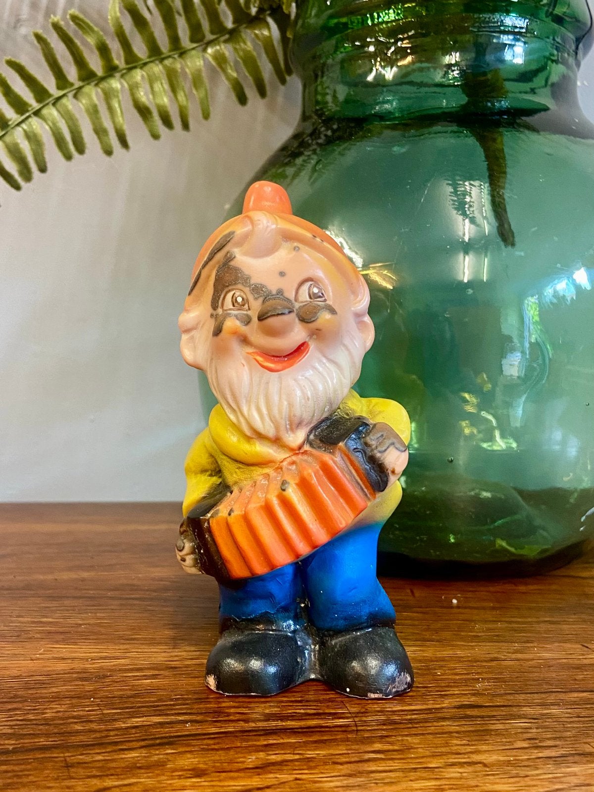 Vintage tuinkaboutertje retro kabouter met accordeon, Ophalen, Kunststof, Gebruikt, Tuinkabouter
