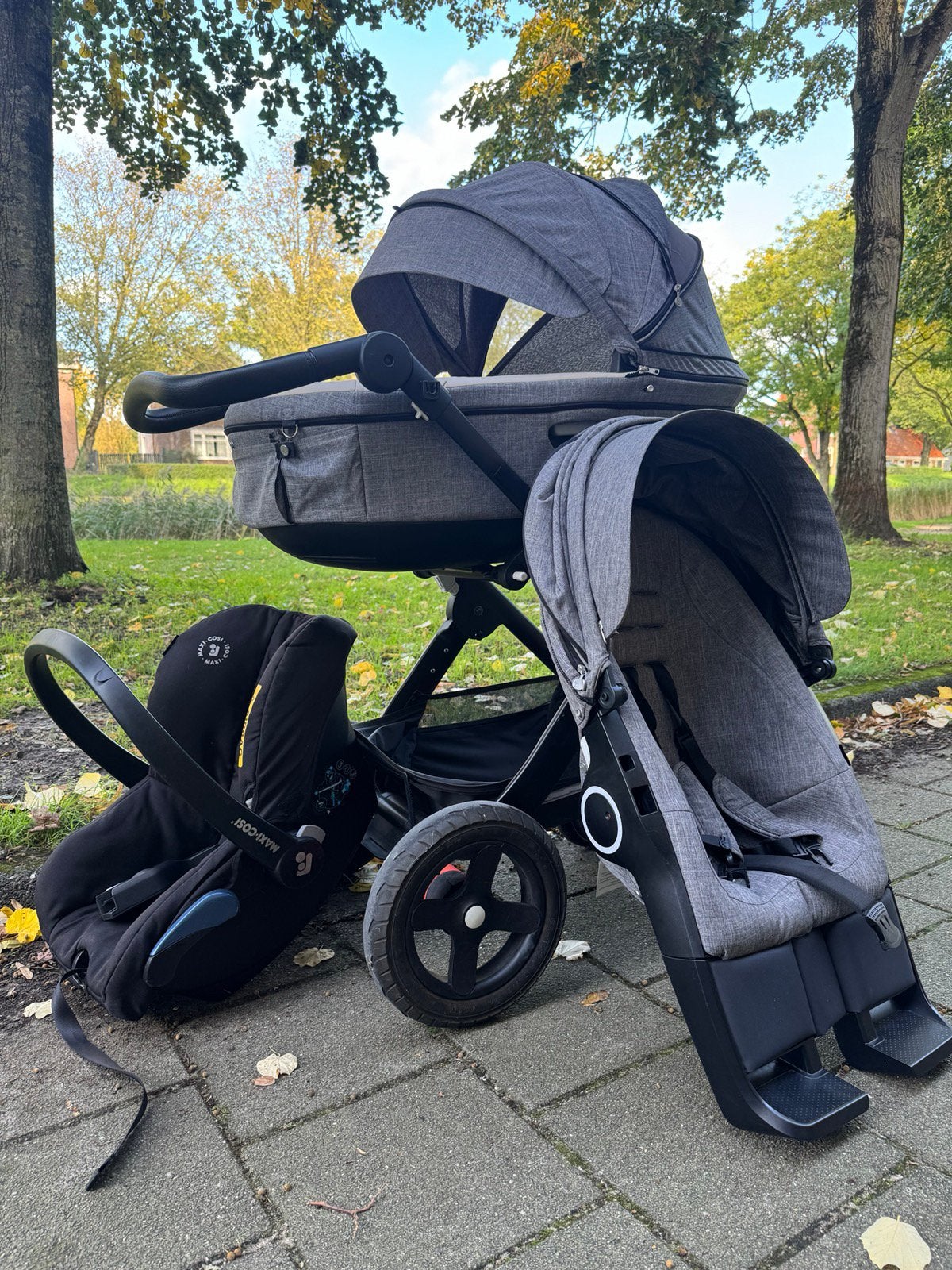 Kinderwagen Stokke Trailz (complete set in goede staat), Kinderen en Baby's, Zo goed als nieuw, Combiwagen, Met autostoeltje, Ophalen
