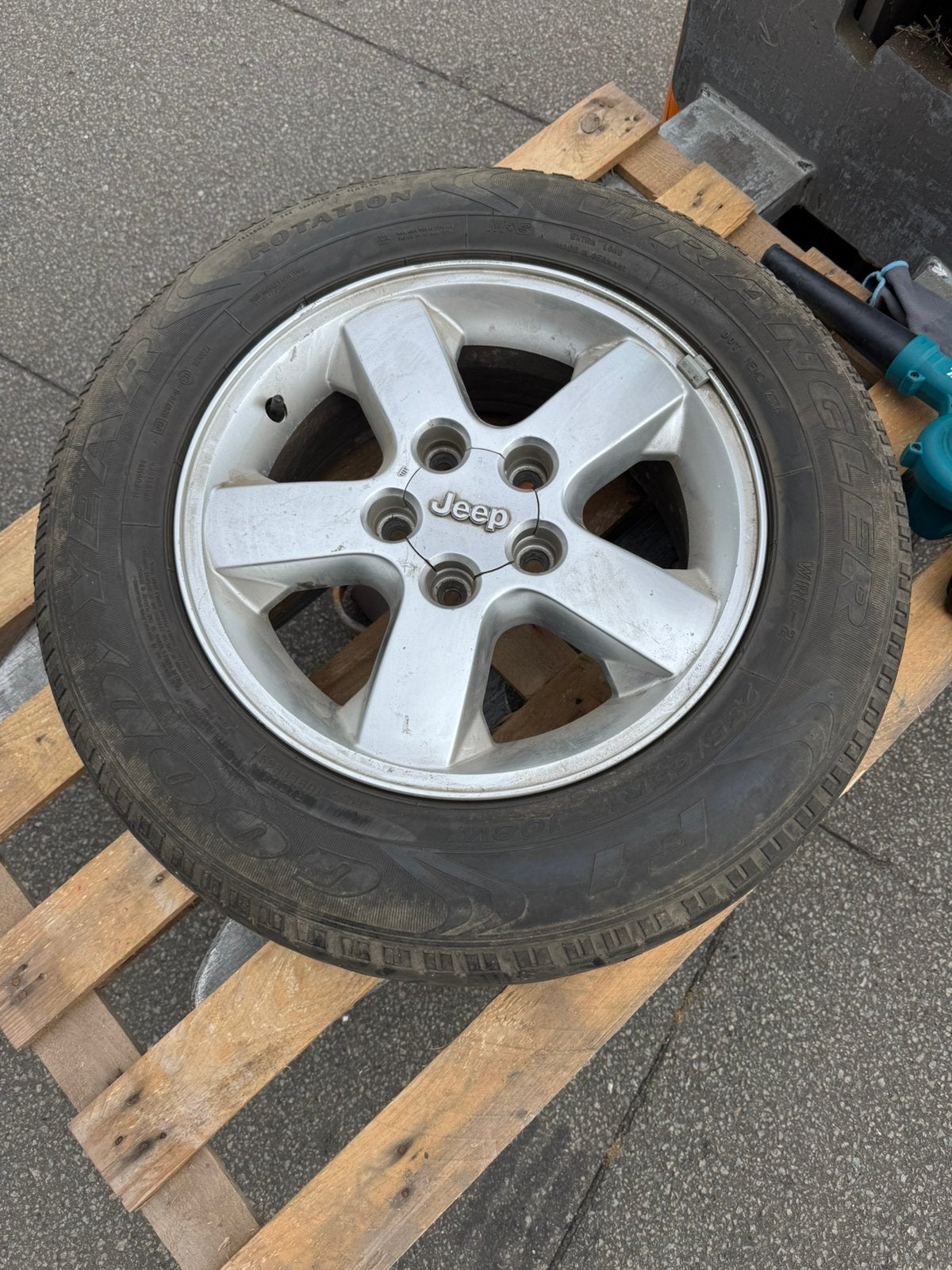 Set velgen Jeep Grand Cherokee incl reservewiel, Ophalen, Gebruikt, 17 inch, 235 mm
