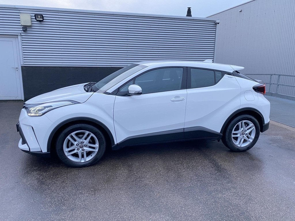 Toyota C-HR 1.8 Hybrid Active Apple CarPlay/Android Auto Nav, Stof, Euro 6, 4 cilinders, Bedrijf