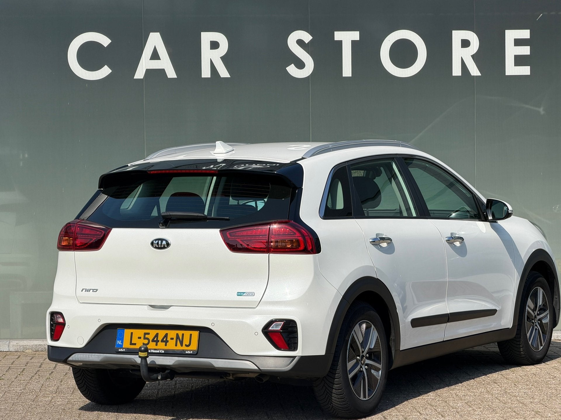 Kia Niro 1.6 GDi Hybrid DynamicLine Dealer onderhouden TREKH, Auto's, Kia, Gebruikt, Leder en Stof, Wit, Origineel Nederlands