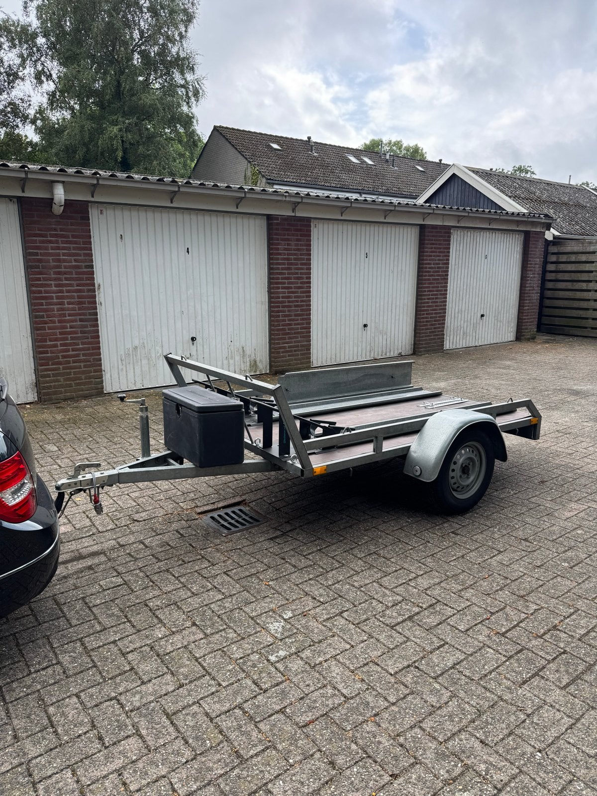 Motoraanhanger met oprijplaat, Ophalen, Gebruikt
