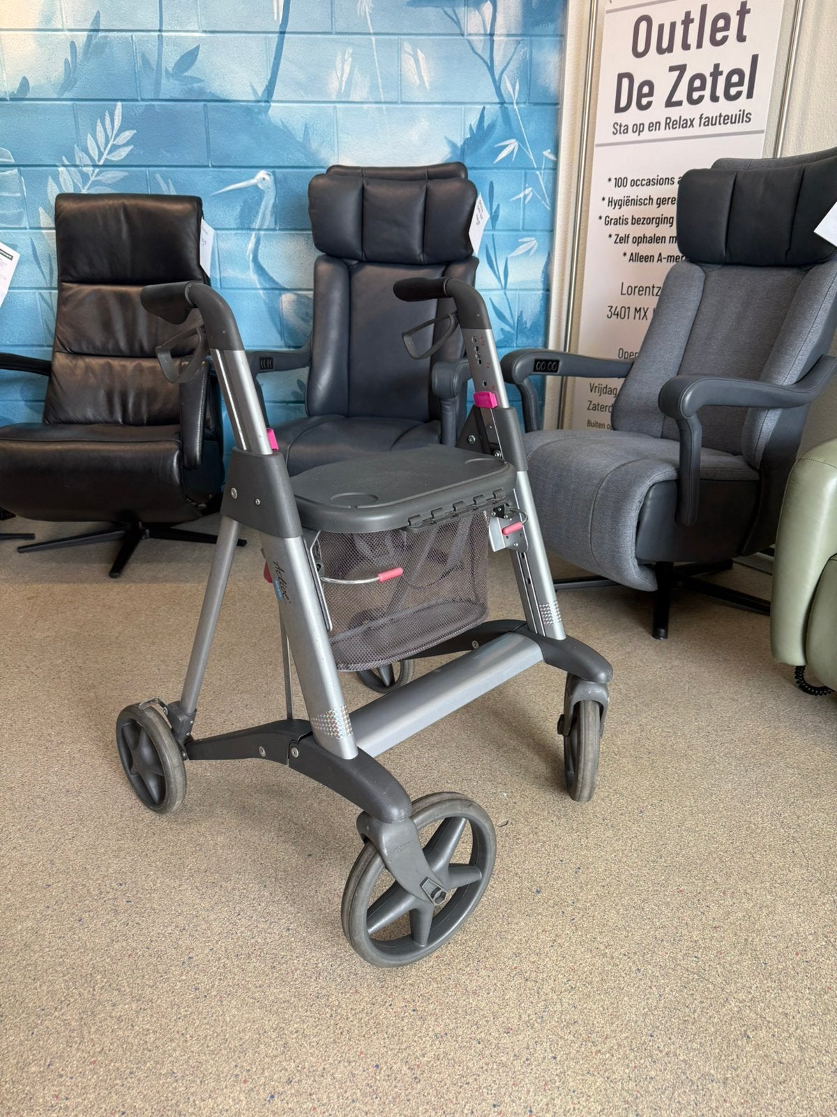ANWB active walker rollator outlet IJsselstein, Ophalen of Verzenden, Zo goed als nieuw