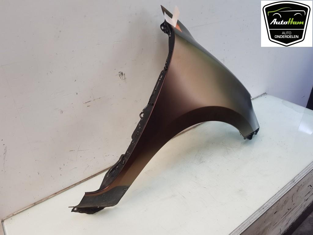 Spatbord Rechts Voor Suzuki Swift (ZC/ZD) 2018 5761153R11, Gebruikt, Suzuki Deutschland GmbH, Kontakt@suzuki.de, Suzuki-Allee 7, Bensheim 64625, , Duitsland