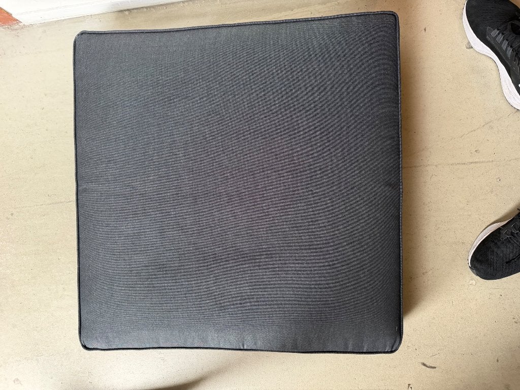 Outdoor cushions, Ophalen, Gebruikt