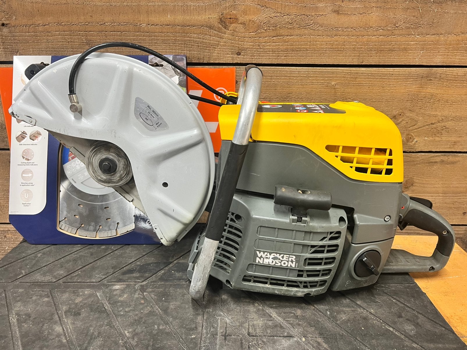 Wacker-Neuson doorslijper Bandenzaag, Gebruikt, O, Ophalen of Verzenden, Neuson