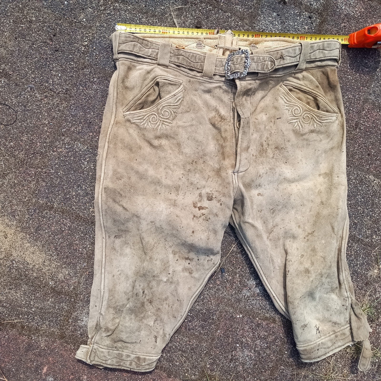 Lederhose 54 antiek patina gevlekt authentiek, Maat 52/54 (L), Ophalen of Verzenden, Overige thema's, Kleding