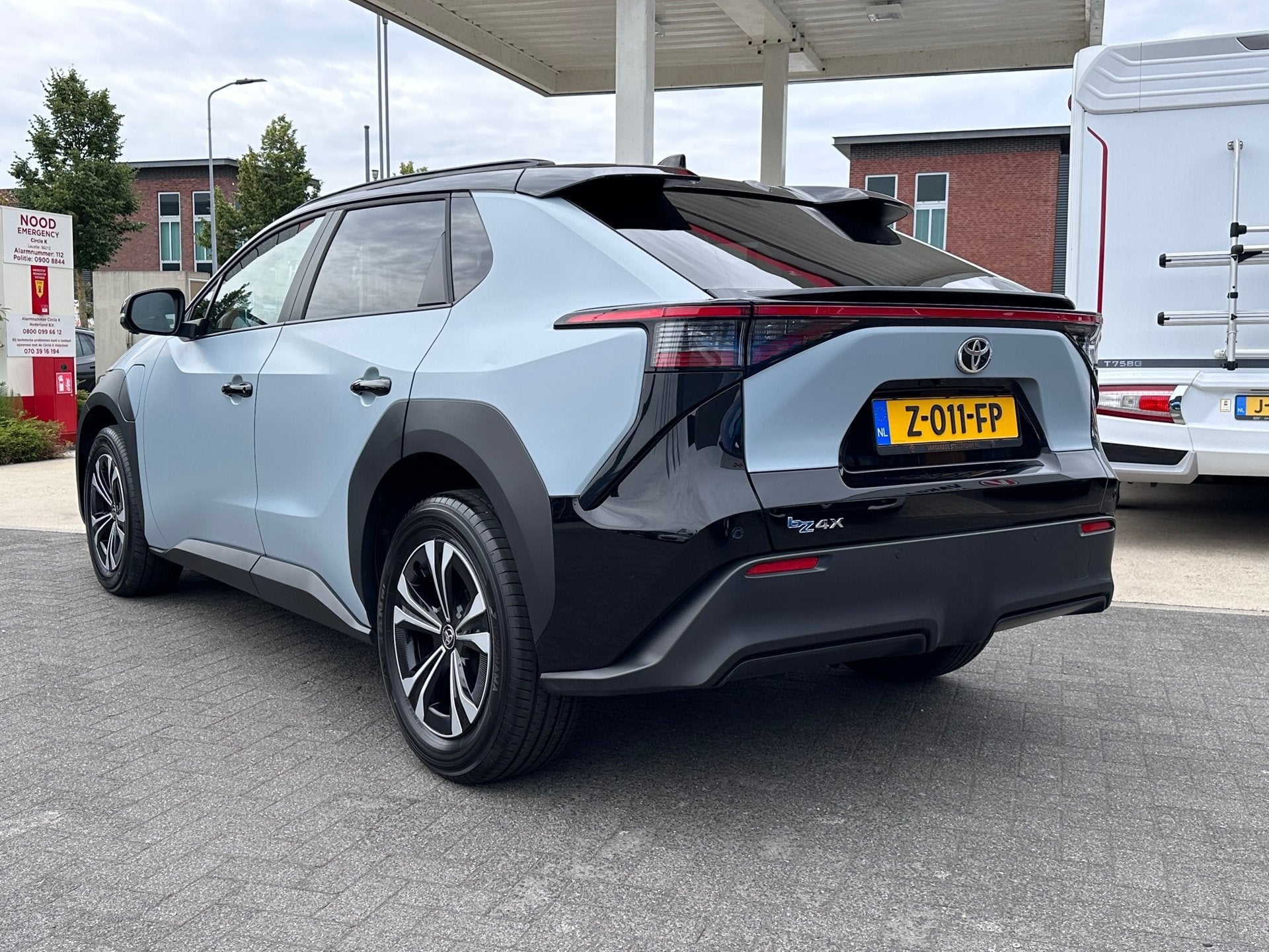 Toyota BZ4X 71 kWh|SOH 97.2%|360 Camera|Elektr Kofferklep|, Auto's, Gebruikt, 71 kWh, Zwart, 420 min