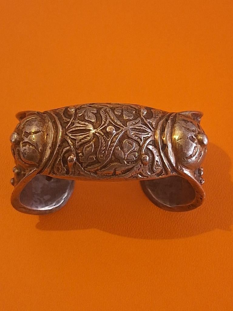 Antieke brons?zilver? vruchtbaarheidsarmband 18e/19e eeuw, Antiek en Kunst, Antiek | Kleding en Accessoires, Verzenden