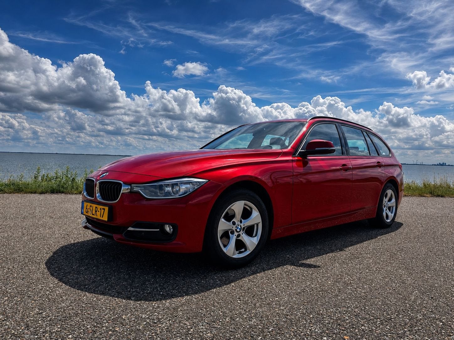 BMW 316I Touring Sport Line, Auto's, BMW, Navigatiesysteem, 4 cilinders, Stationwagon, Handgeschakeld