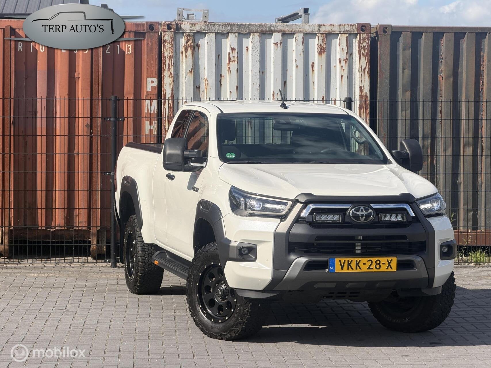 Toyota Hilux