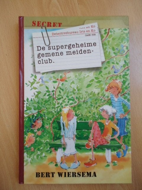 Iris en Ko 2, De supergeheime gemene meidenclub, Wiersema, Boeken, Ophalen of Verzenden, Zo goed als nieuw, Fictie algemeen