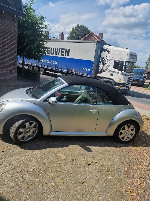 Foto 5 van nu €3100 ! VW Cabrio Automaat Airco 2.0l 163.500km APK 2027