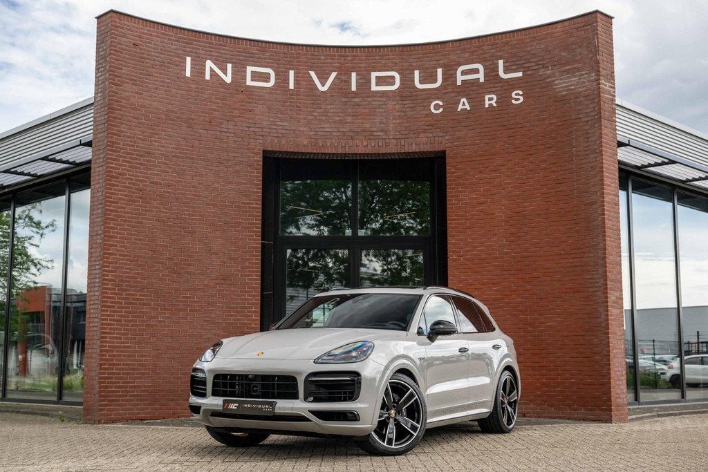 Porsche Cayenne 3.0 E-Hybrid Platinum Edition 4-Wielsturing, Automaat, Cayenne, 14 kWh, Gebruikt