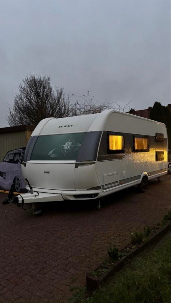 Hobby 545 KMF 2015 — MOVER — FIETSENDRAGER, Caravans en Kamperen, Caravans, Rondzit, Hobby, Omvormbare zithoek, Bedrijf