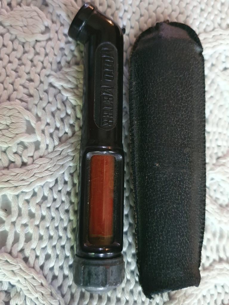 Vintage Moto Meter bandenspanningsmeter met hoesje, Ophalen of Verzenden