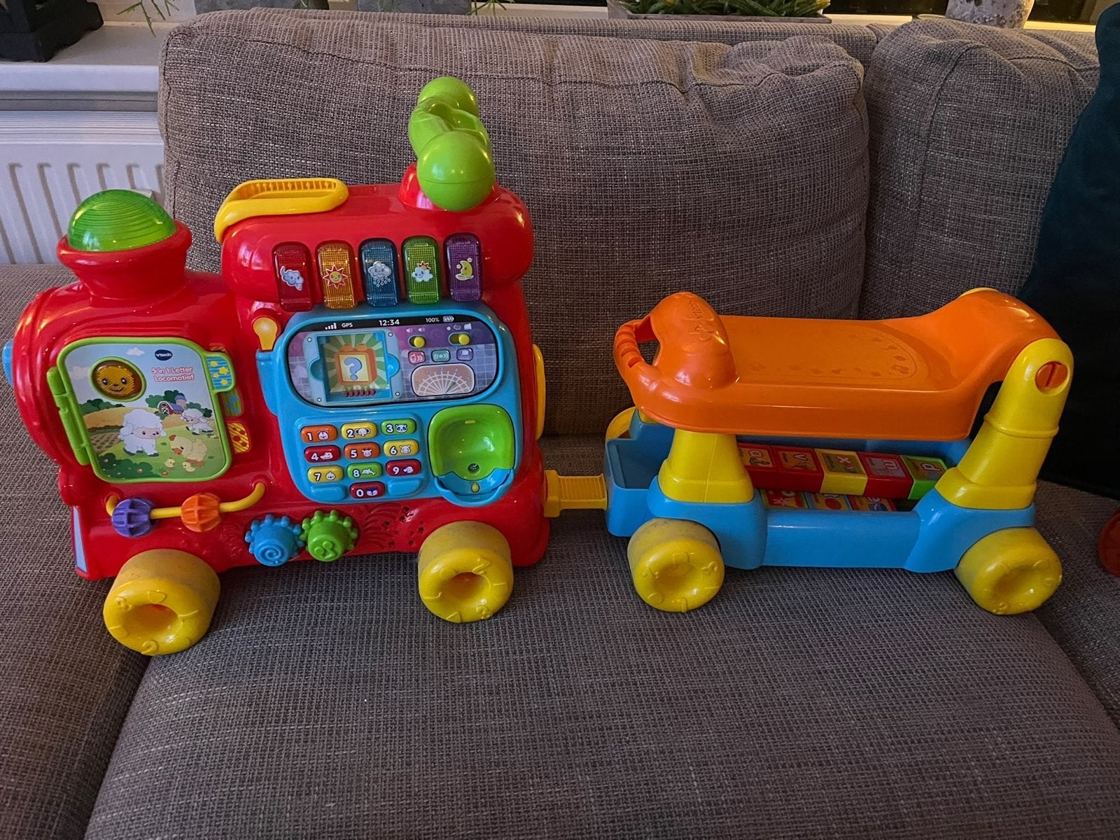 VTech Zoef Zoef Dieren Trein met aanhanger en blokken, Ophalen of Verzenden, Gebruikt, Overige typen, Met licht