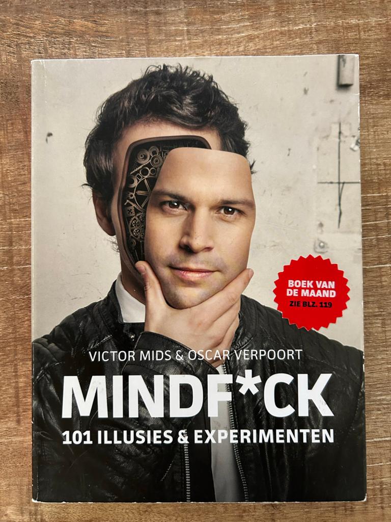 Mindf*ck: 101 illusies & experimenten - Victor Mids, Ophalen of Verzenden, Gelezen, Nederland