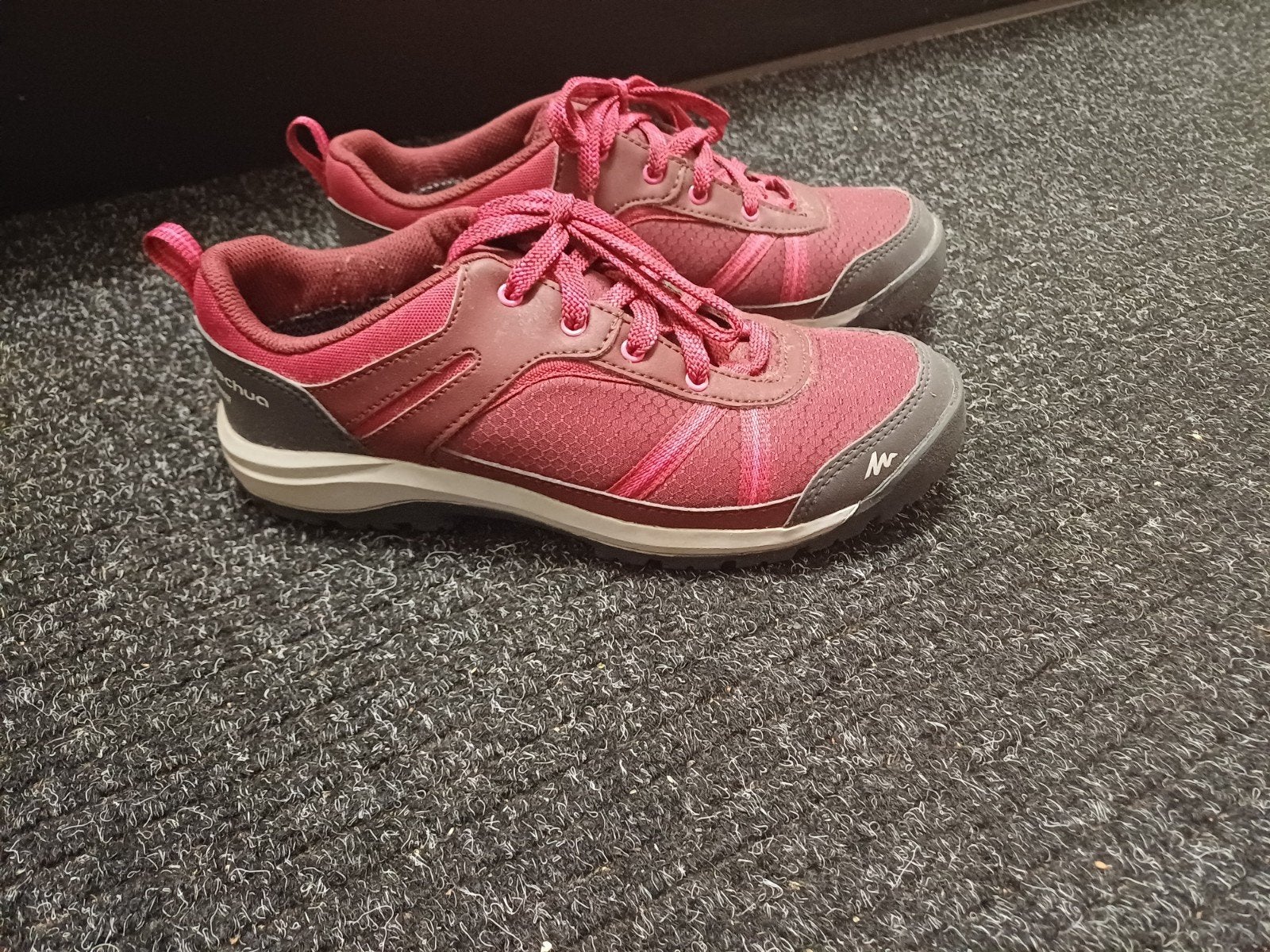 Quechua Arpenaz 100 LWP roze wandelschoenen, Ophalen of Verzenden, Zo goed als nieuw, Schoenen