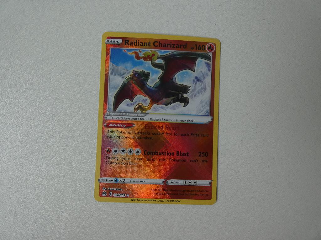 Pokémon radiant charizard, Hobby en Vrije tijd, Verzamelkaartspellen | Pokémon, Ophalen of Verzenden, Nieuw, Losse kaart, Foil