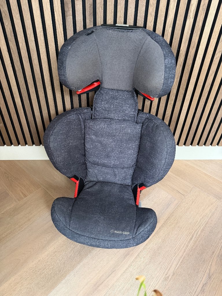 Maxi-Cosi Rodifix Autostoel met Isofix en Zijbescherming, Ophalen, Gebruikt, 15 t/m 36 kg, Verstelbare rugleuning