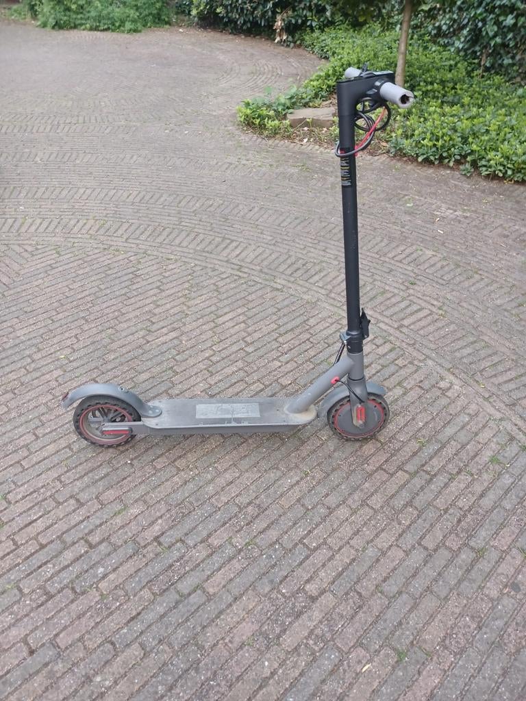 YouFs Elektrische Step - Perfect voor woon-werkverkeer, Fietsen en Brommers, Ophalen, Gebruikt, Elektrische step (E-scooter), YouFs