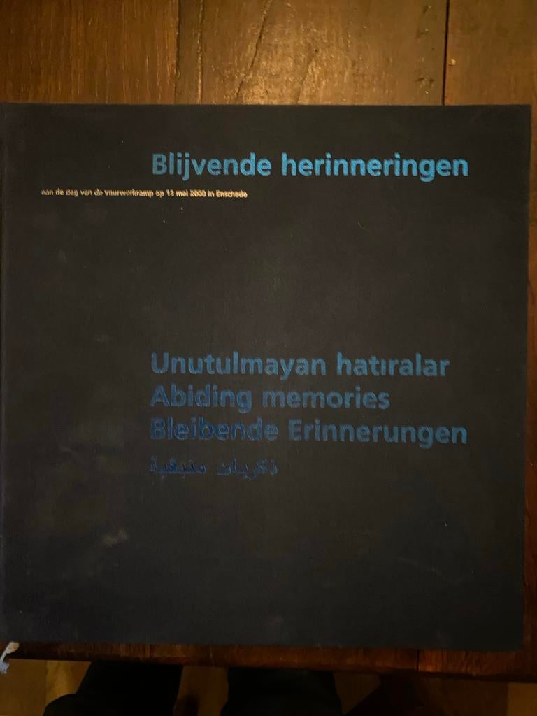 Blijvende Herinneringen Enschede Vuurwerkramp, Ophalen of Verzenden, 1945 tot heden, Zo goed als nieuw, Algemeen