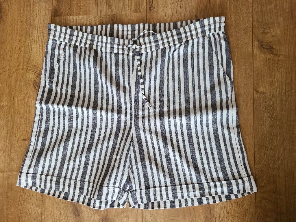 Grijs/witte korte broek, Bonaparte, maat 42, Kort, Maat 42/44 (L), Nieuw, Ophalen of Verzenden