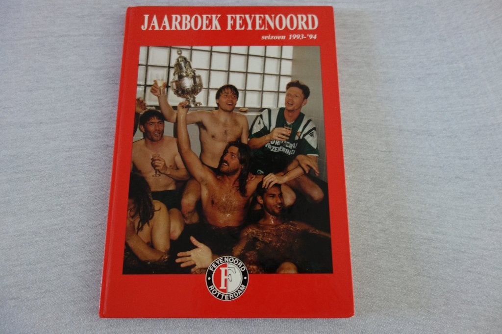 Voetbal Jaarboek Feyenoord 1993-’94, Ophalen of Verzenden, Zo goed als nieuw, Balsport