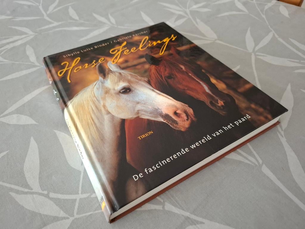 HORSE FEELINGS – De fascinerende wereld van het paard, Boeken, Ophalen of Verzenden, Gelezen, Paarden of Pony's