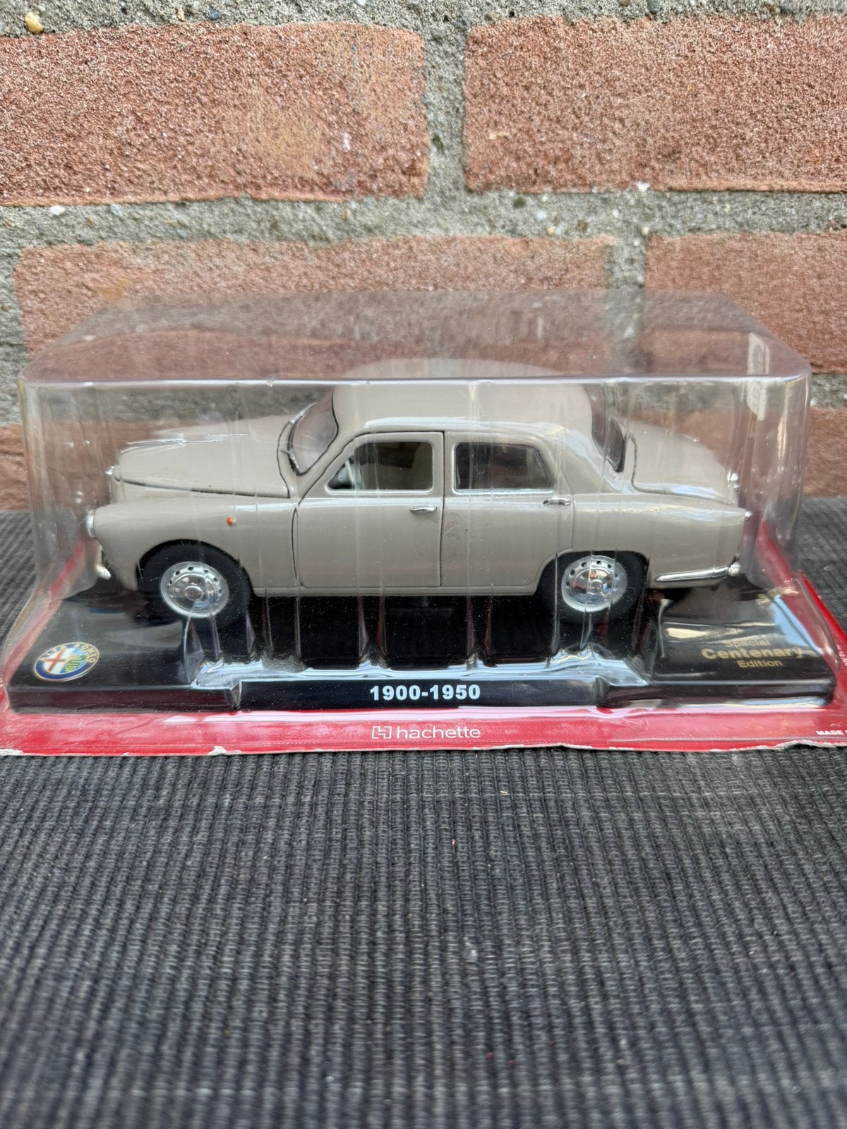 1:24 Alfa Romeo 1900, Ophalen of Verzenden, Zo goed als nieuw, Overige merken