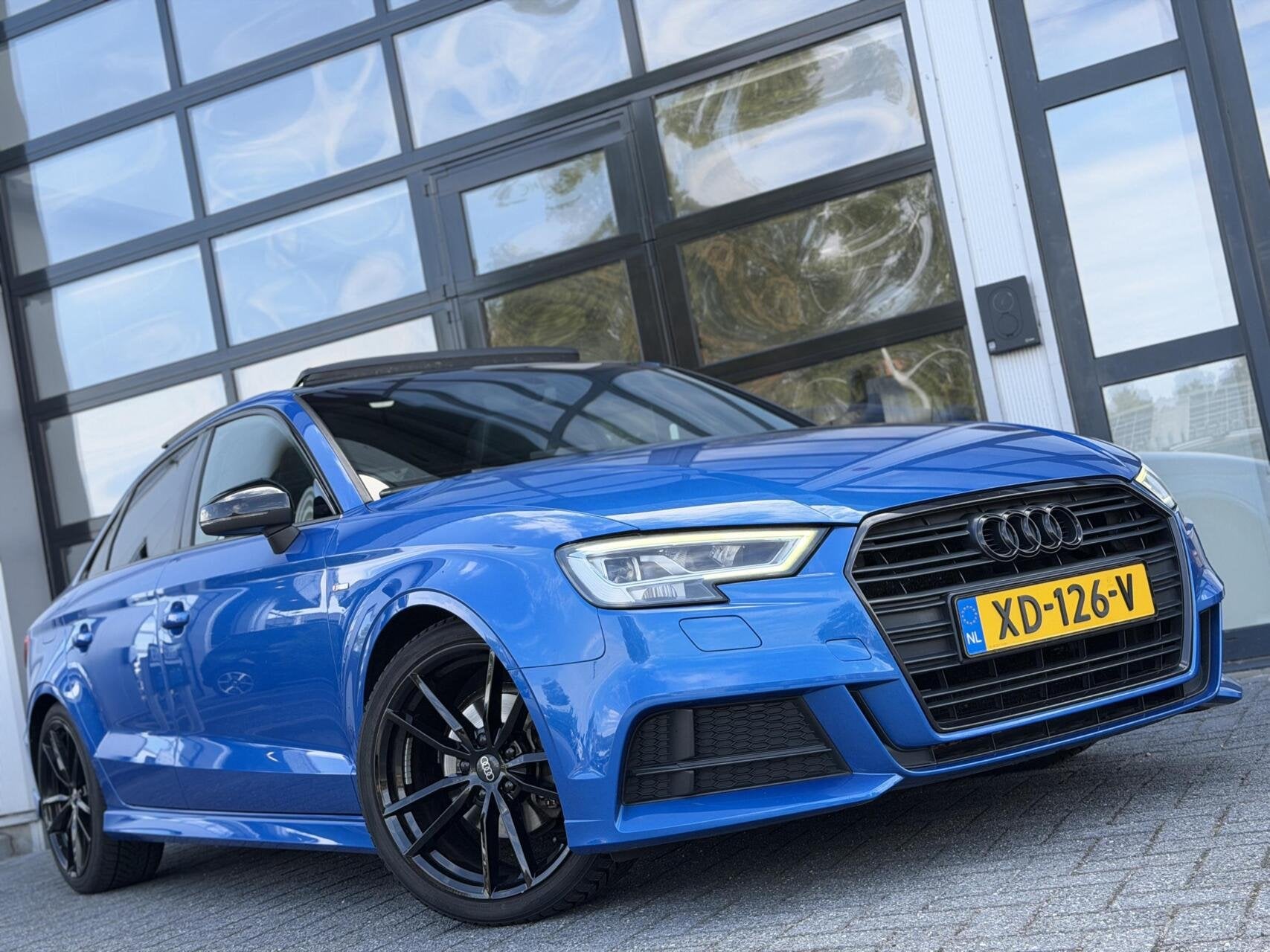 Audi A3 Limousine 35 TFSI CoD Pro Line S / 3X S-line / PANO, Auto's, Audi, Euro 6, 4 cilinders, 150 pk, Blauw