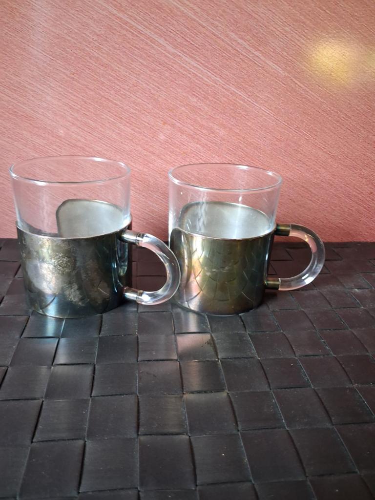 Vintage Verzilverde Theekophouders met Glas en Plexiglas Oor, Ophalen of Verzenden