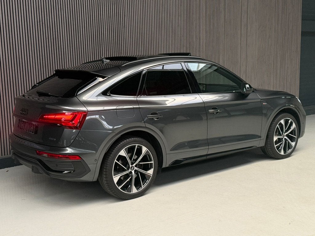 Audi Q5 Sportback 50 TFSI e S edition Competition Luchtverin, Automaat, Gebruikt, 4 cilinders, Leder en Stof