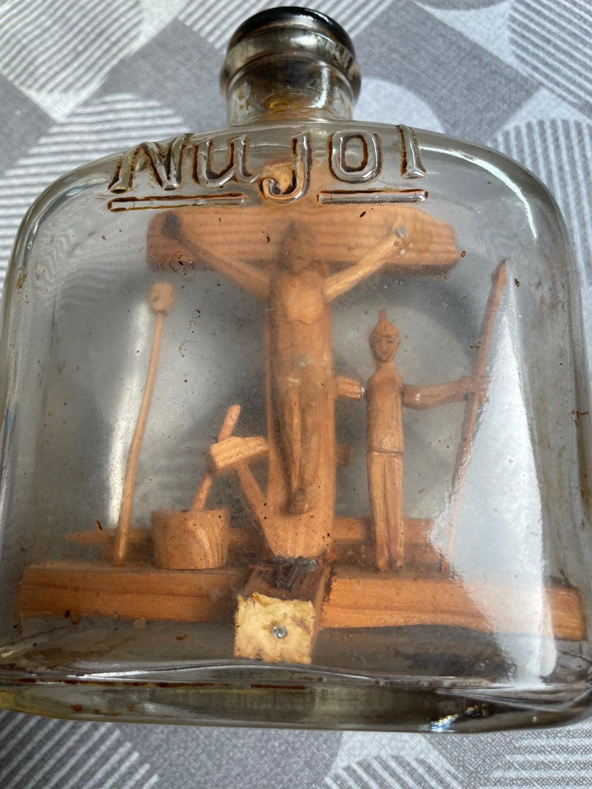 Antieke NuJol fles met religieuze voorstelling, Antiek en Kunst, Ophalen of Verzenden
