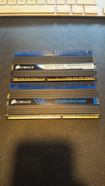 2stuks 12GB Corsair Dominator 1600MHz DDR3 RAM, Computers en Software, RAM geheugen, DDR3, Ophalen of Verzenden, Zo goed als nieuw