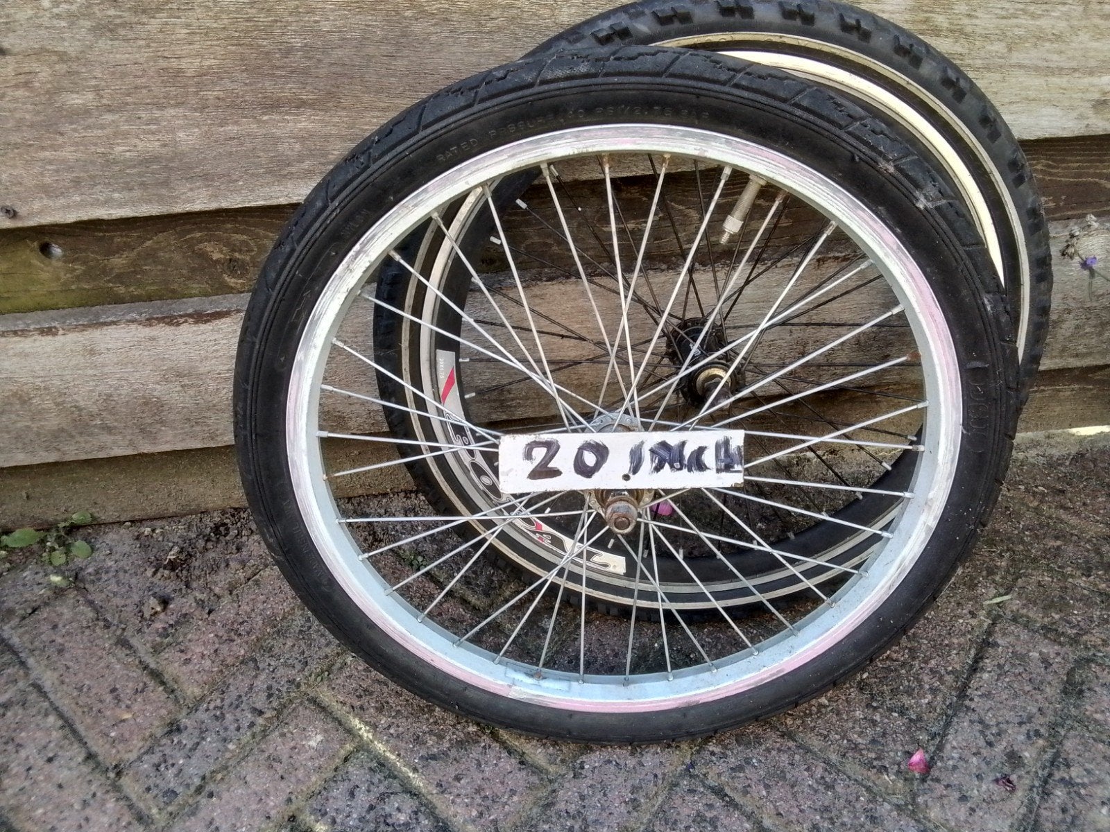 Diverse fietswielen en banden - Verschillende maten, Gebruikt, Bakfiets, Diverse, Aluminium