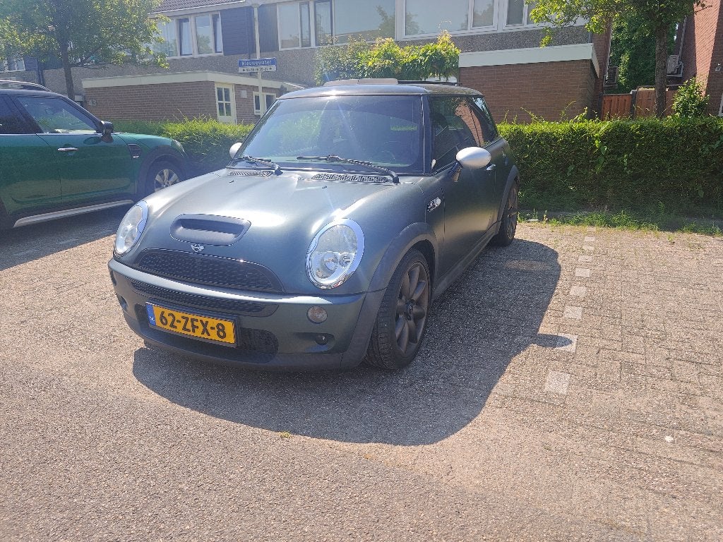 Mini Cooper S 2004, Stof, Zwart, 4 cilinders, 4 stoelen