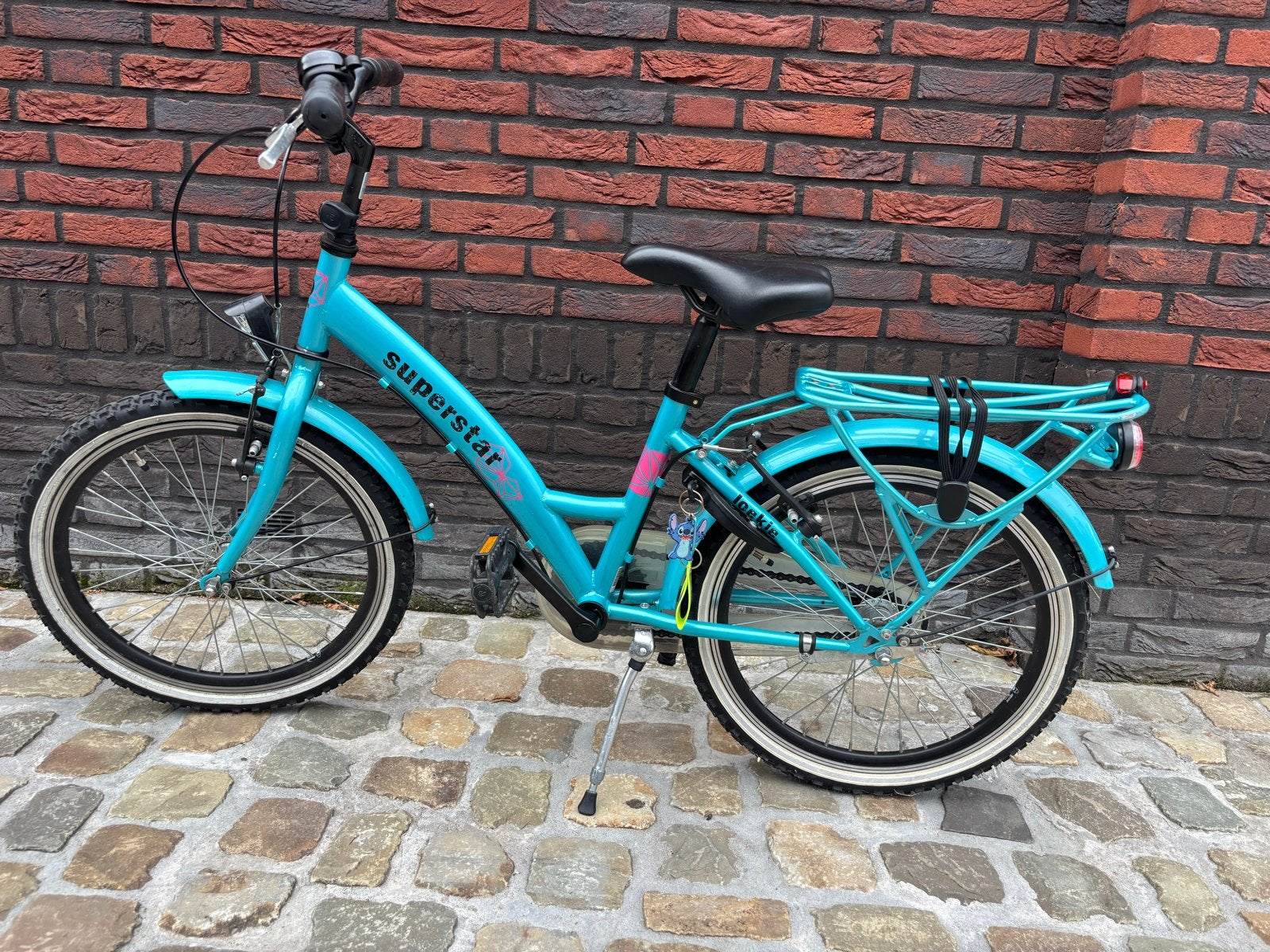 Loekie Superstar kinderfiets 20 inch - Zo goed als nieuw, Ophalen, Zo goed als nieuw, Terugtraprem, 16 tot 20 inch