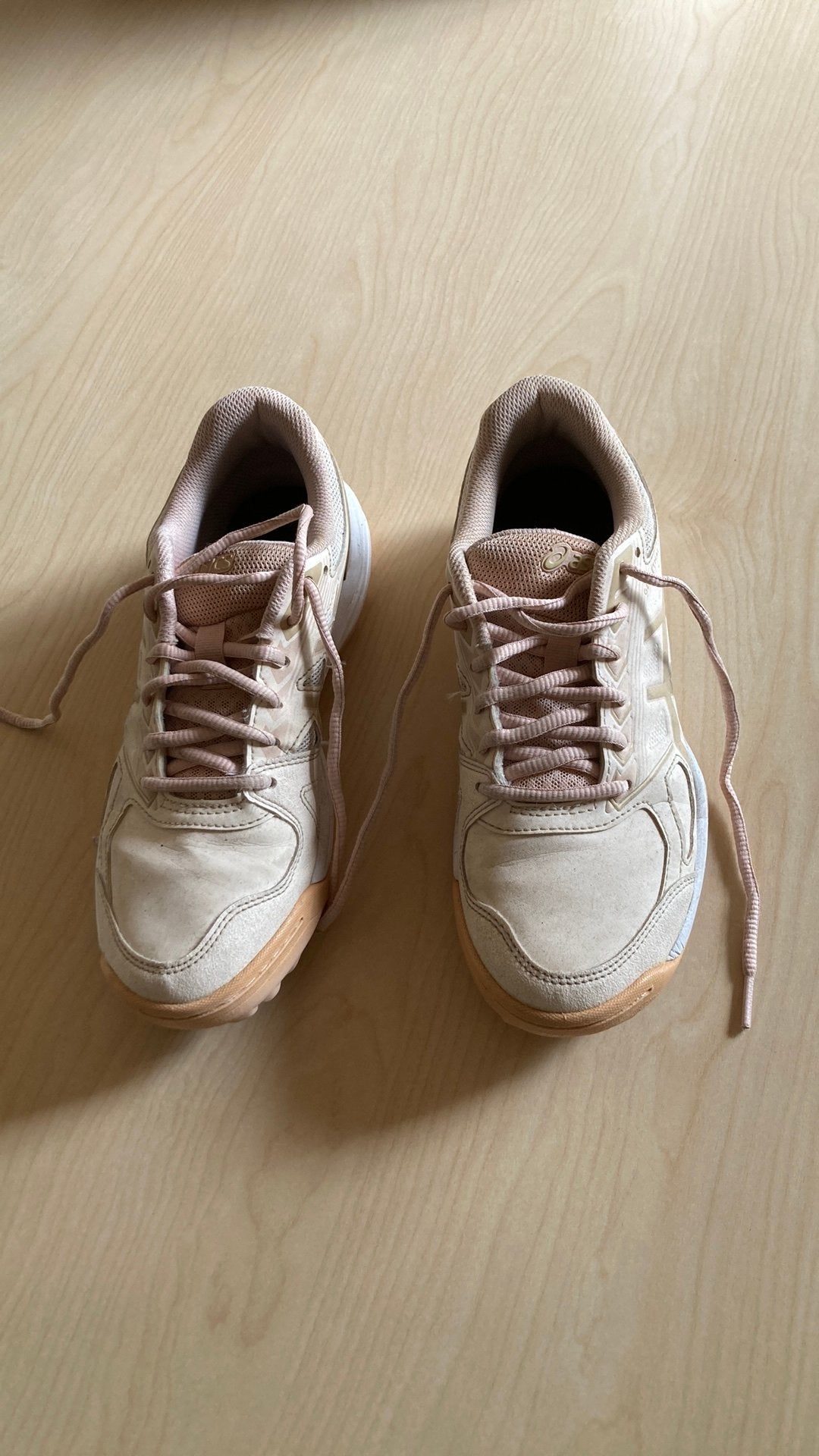 Hockeyschoenen Asics maat 37,5 lichtroze, Sport en Fitness, Ophalen, Gebruikt, Schoenen