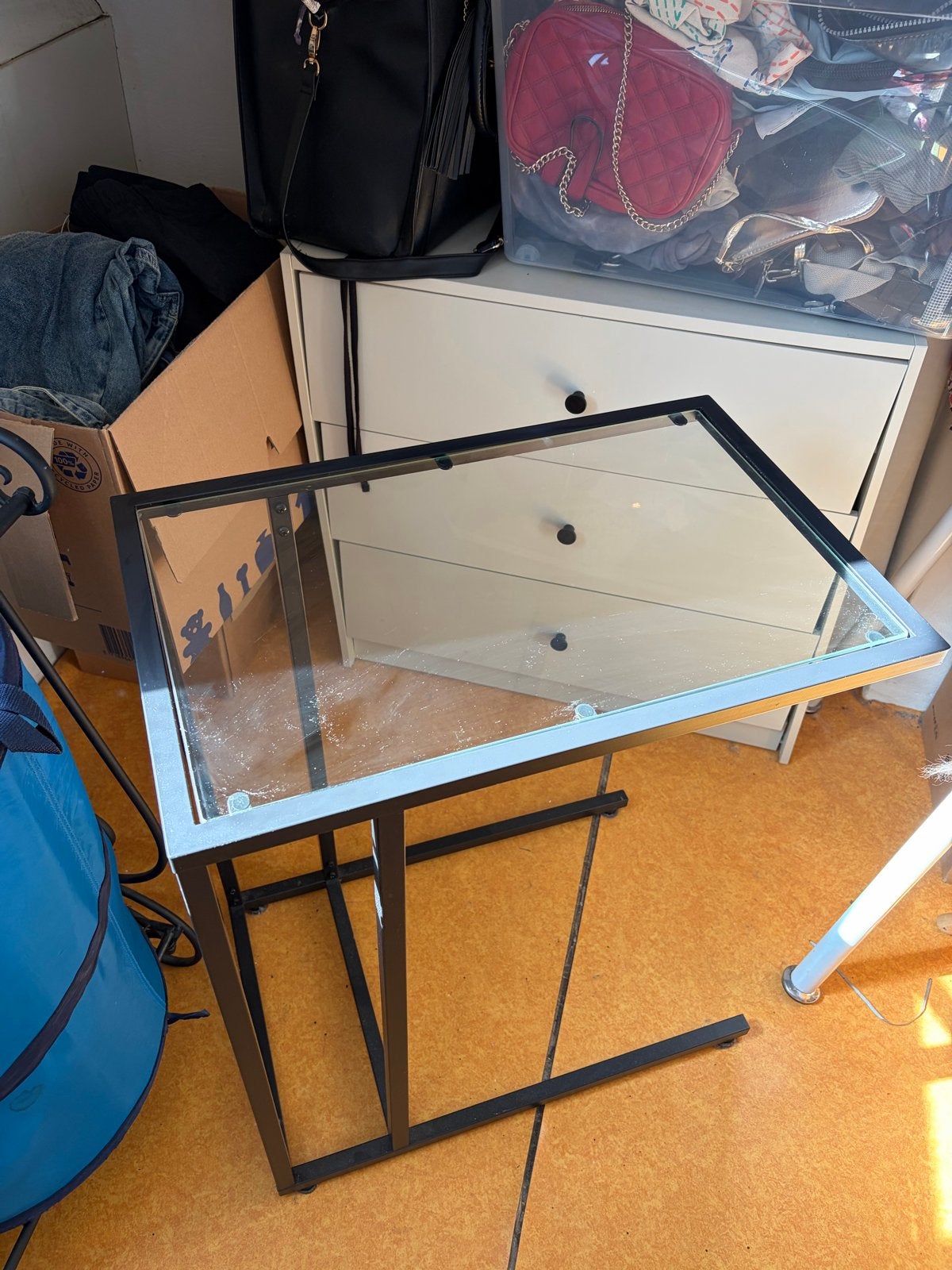 Zo goed als nieuwe IKEA laptoptafel, Ophalen of Verzenden, Zo goed als nieuw, Metaal