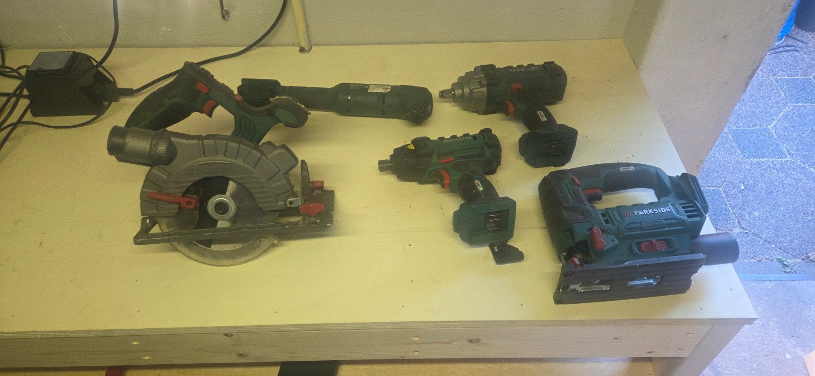 Parkside Accu Gereedschap Set – 5 Machines – In Goede Staat, Ophalen, Minder dan 600 watt, Vlakschuurmachine
