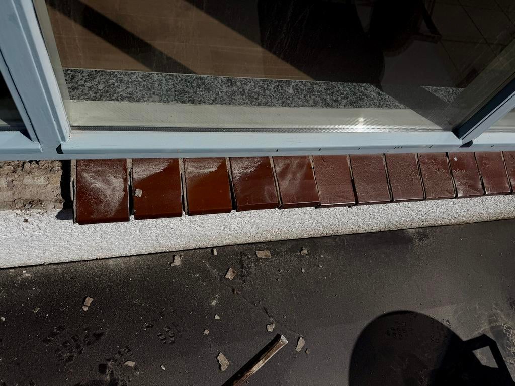 Raamdorpelsteen hoogglans bruin, 16cm, Doe-het-zelf en Verbouw, Keramiek, Overige typen, Ophalen of Verzenden, Minder dan 5 m²