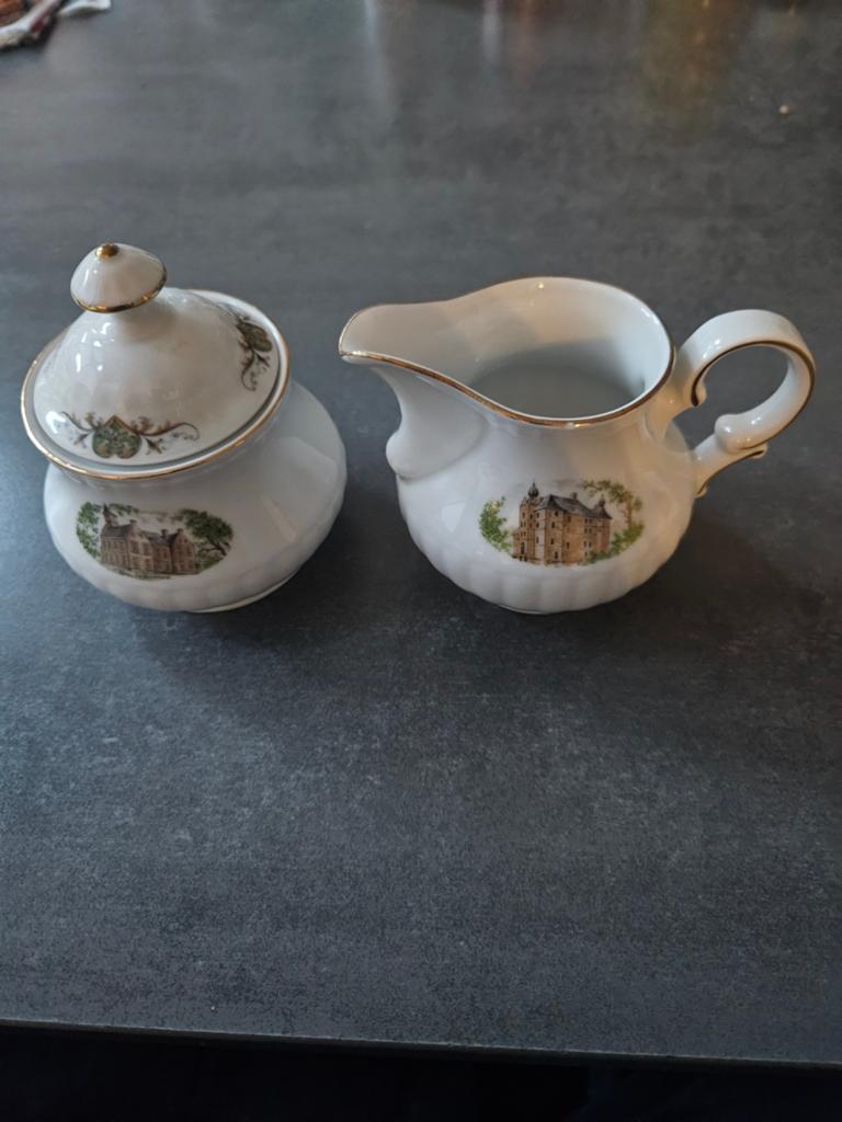 Suikerpot en melkkannetje - Original Dutch Castles, Antiek en Kunst, Ophalen