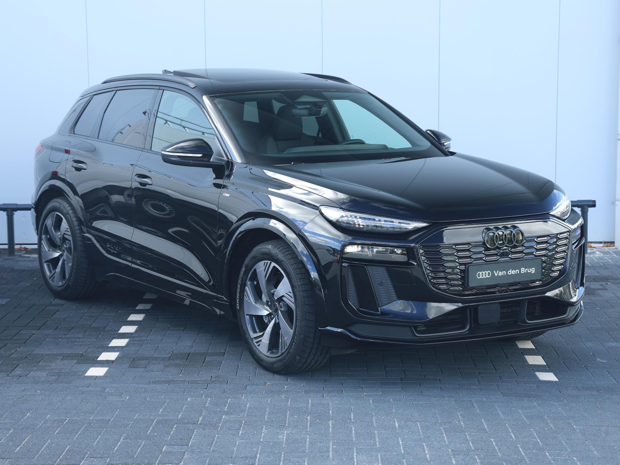 Audi Q6 e-tron S edition performance 100 kWh | Elektr. stoel, Automaat, Gebruikt, 2000 kg, Leder en Stof