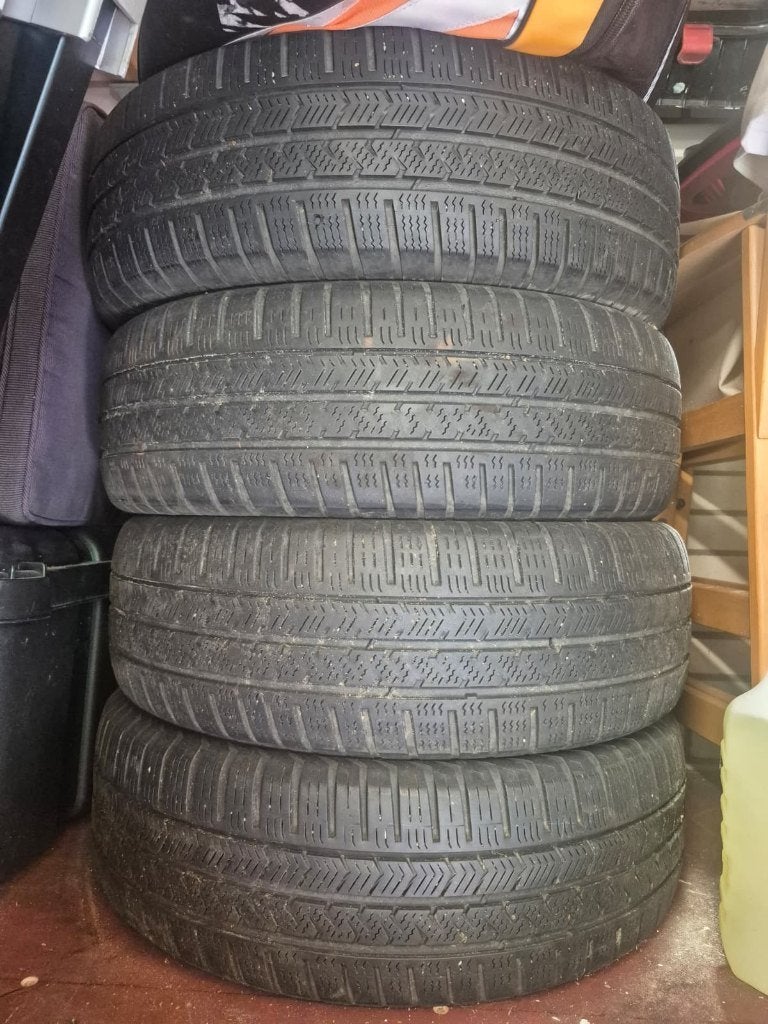 4 winterbanden zonder velg 195/65 R15 Vredesteijn Quatrac 5, Auto-onderdelen, Ophalen, Gebruikt