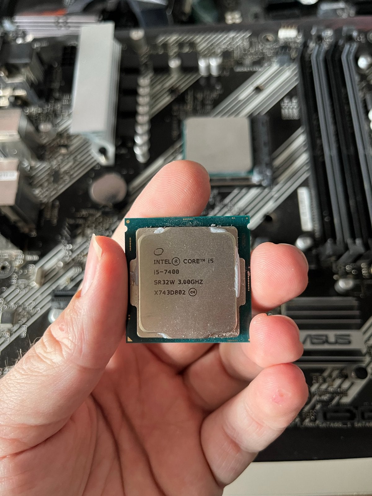 Gratis Intel Core i5-7400 Processor - Alleen Ophalen, Computers en Software, Ophalen, Gebruikt, 4-core, .