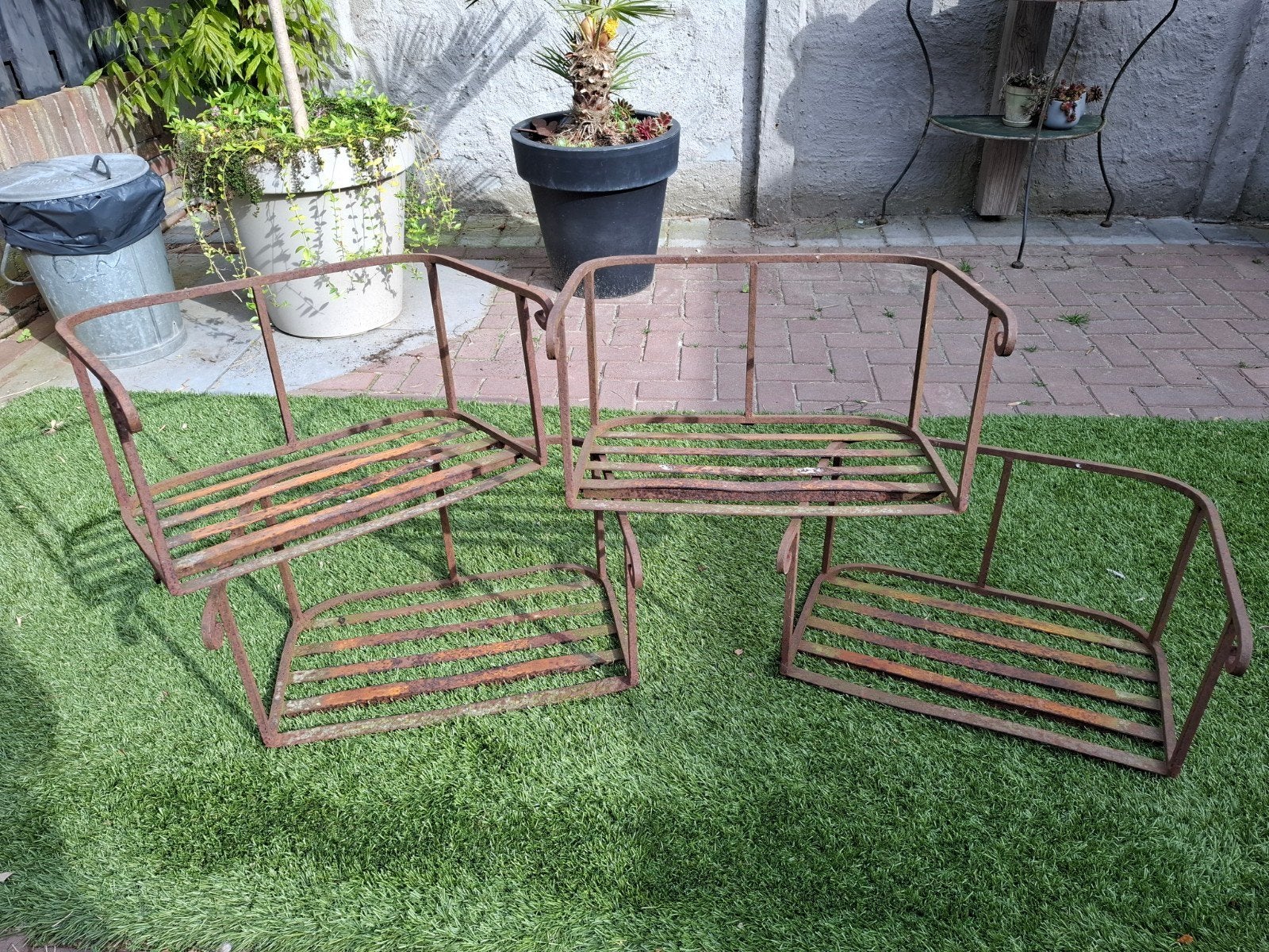 Oude smeedijzeren zweefmolen zitjes - decoratief uniek tuin, Tuin en Terras, Bloembakken en Plantenbakken, Ophalen, Gebruikt, Metaal